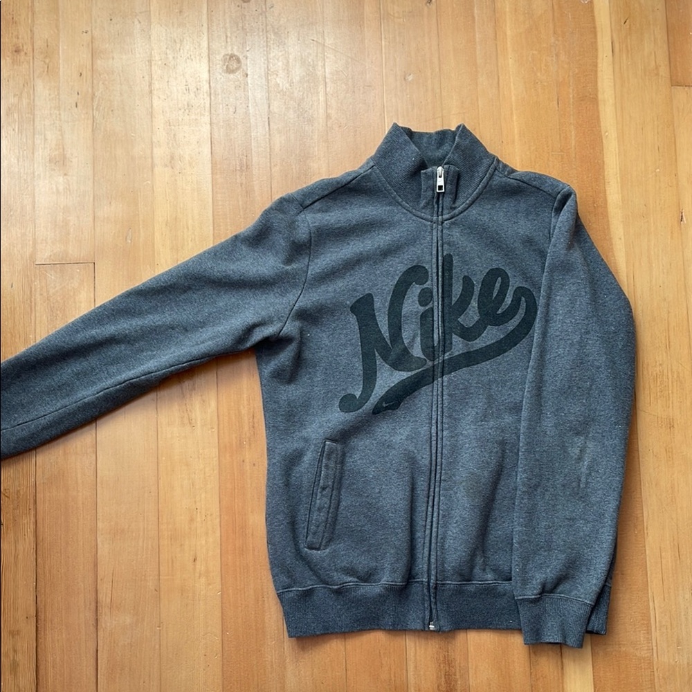Nike Gray Zip-Up Jacket Vintage style